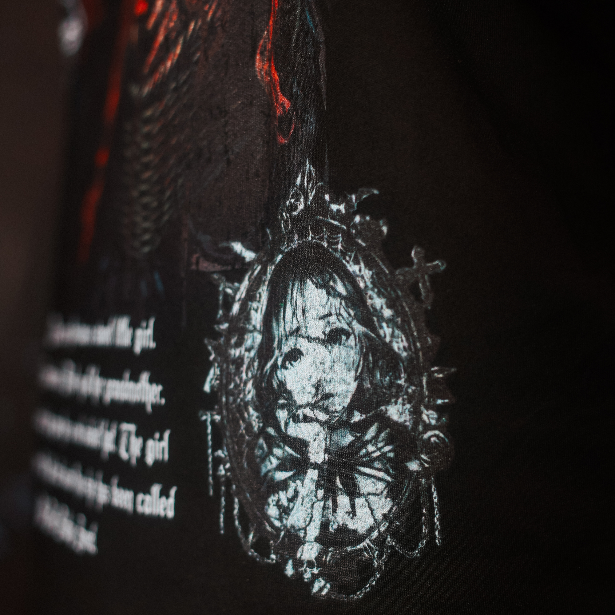 "The Red Hunt" Oversized Tee